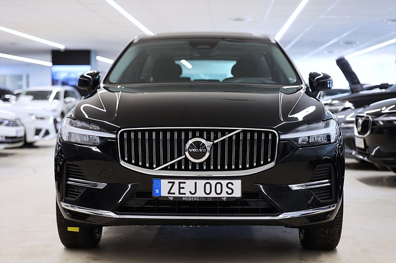 Volvo XC60 Recharge T6 AWD 350hk Core Edition Pano Drag Keyless MOMS
