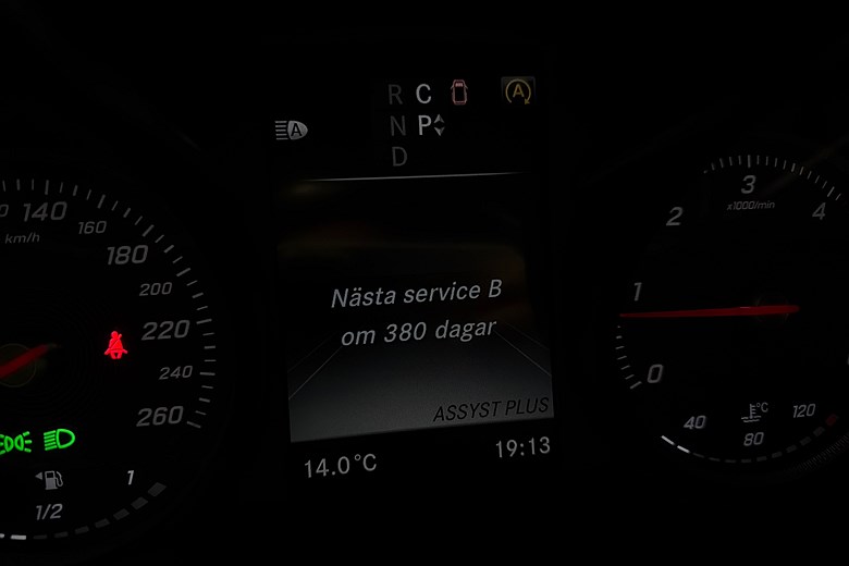 Mercedes-Benz V 250d 3.1t 7-sits Drag, Läder, Navi, Kamera 2014, svart – bild 25 av 25, begagnad hos Niber i Järfälla