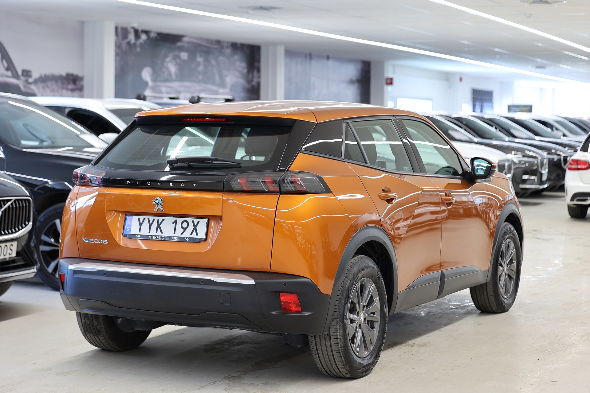 Peugeot e-2008 136hk Active Carplay Räckvidd 445km