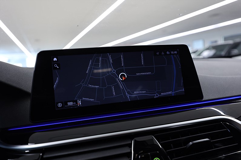 BMW 520d xDrive Sedan 190hk Sport Line Shadowline B-Kamera Drag