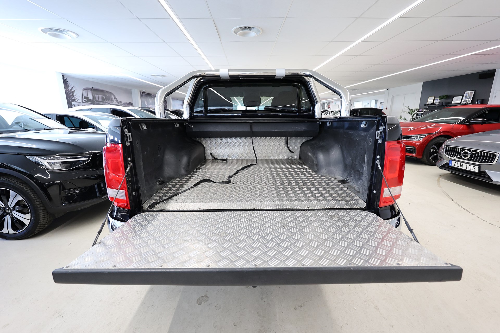 Volkswagen Amarok 2.0 BiTDI 4M 180hk Highline Läder Navi B-Kamera