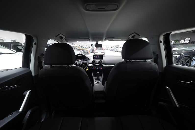 Audi Q2 30 TFSI 110hk *Hjulkampanj!* Proline PDC LED