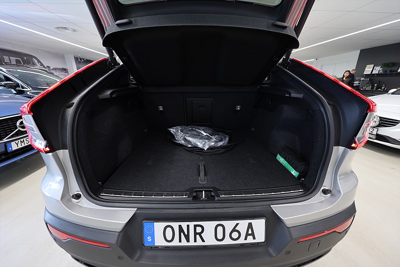 Volvo C40 Recharge Single Motor 231hk Plus Edition Pano Navi B-Kamera