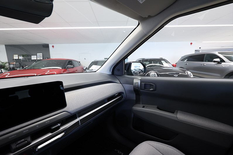 Kia EV3 Long Range 204hk Plus B-kamera Navi Widescreen MOMS
