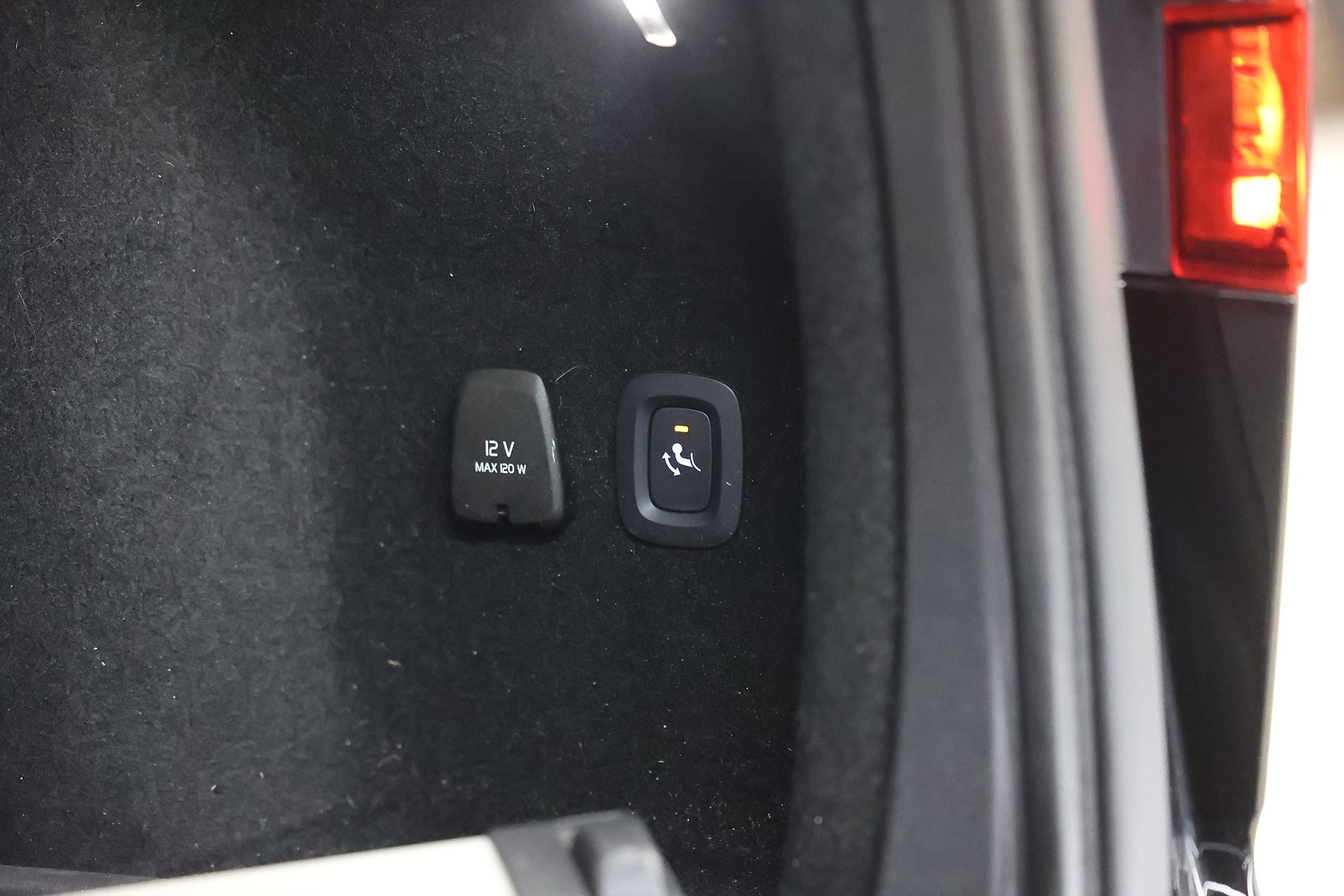 Volvo V60 Cross Country B4 197hk Plus Läder B-Kamera Navi Drag