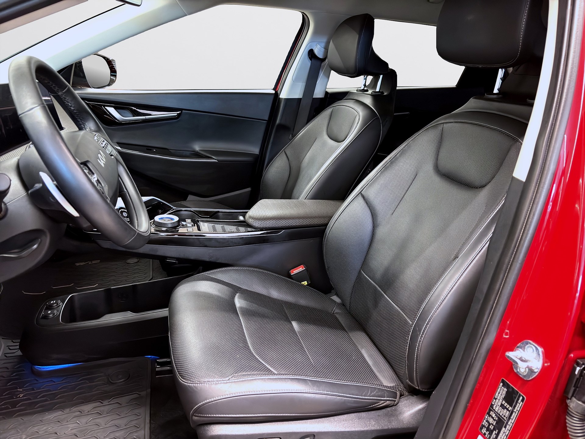 Kia EV6 77.4 kWh 228hk Plus 360 Navi Keyless Drag PDC CarPlay
