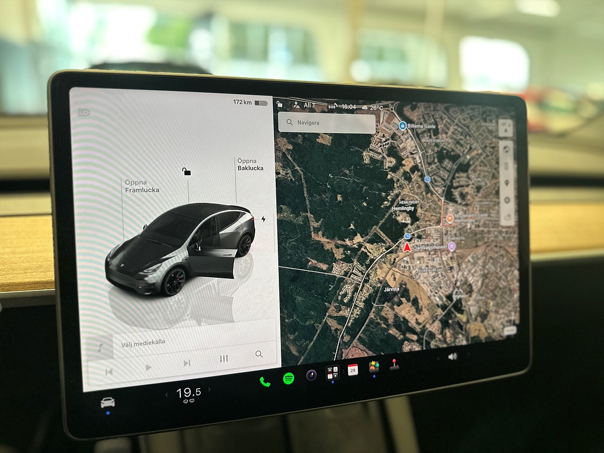 Tesla Model Y – bild 17