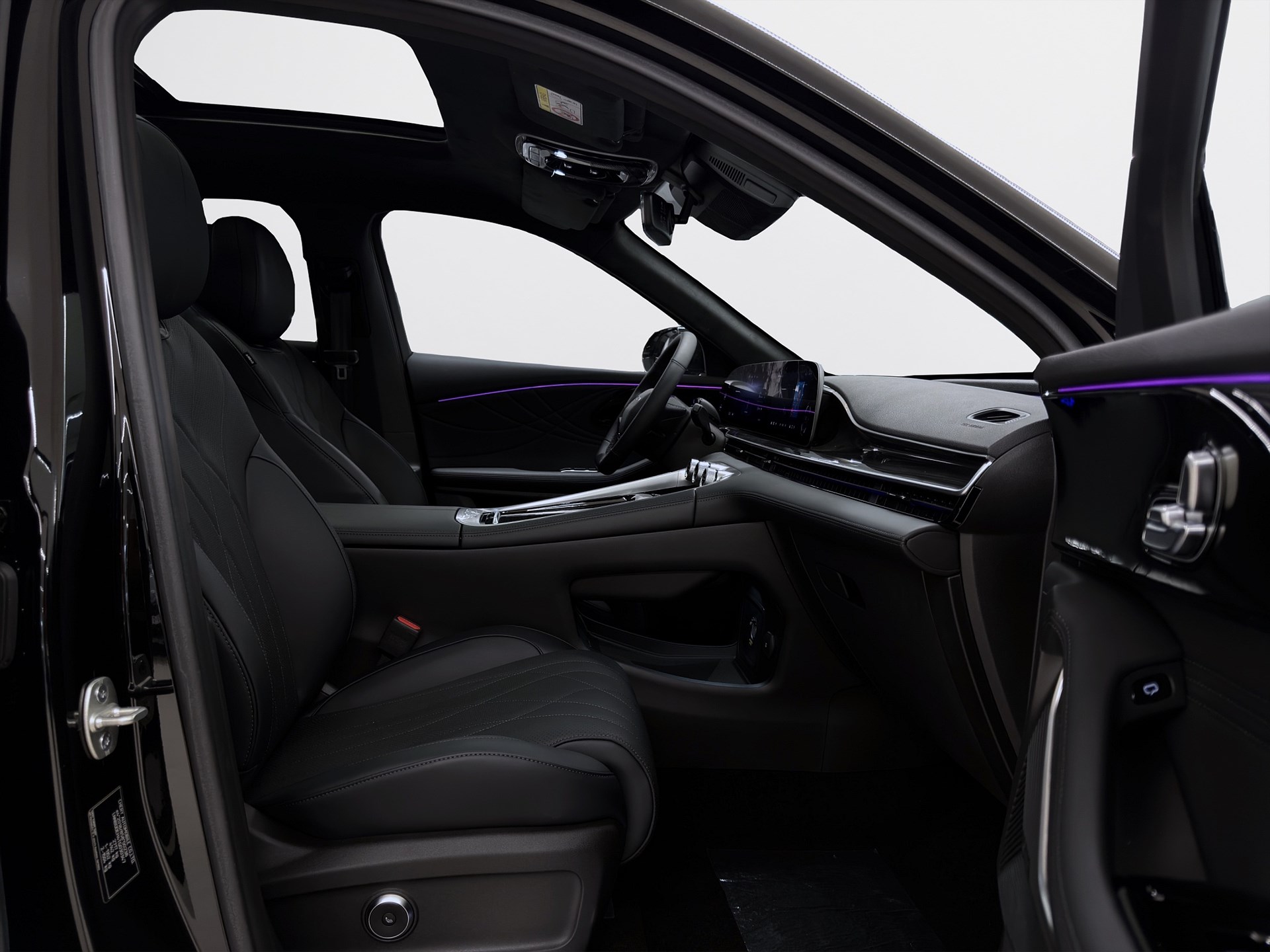 Omoda 9 AWD Super Hybrid * 3,99% Ränta* Leveransklar Maxutrustad