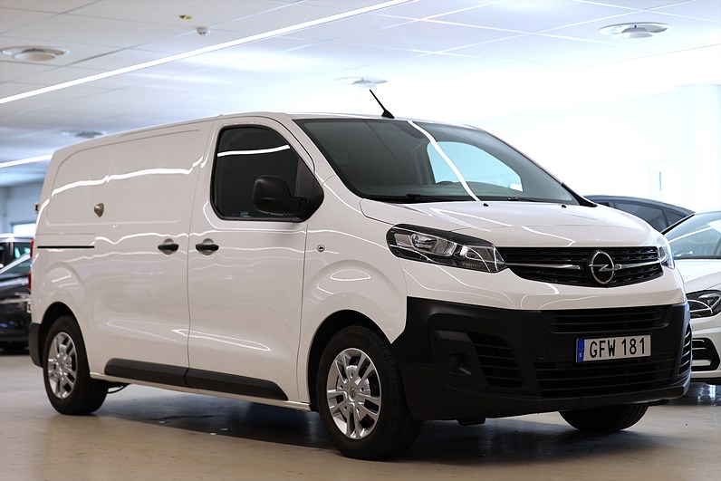 Opel Vivaro Skåpbil 2.0 BlueHDI 144hk L2 CarPlay 3-Sits 360-Kamera
