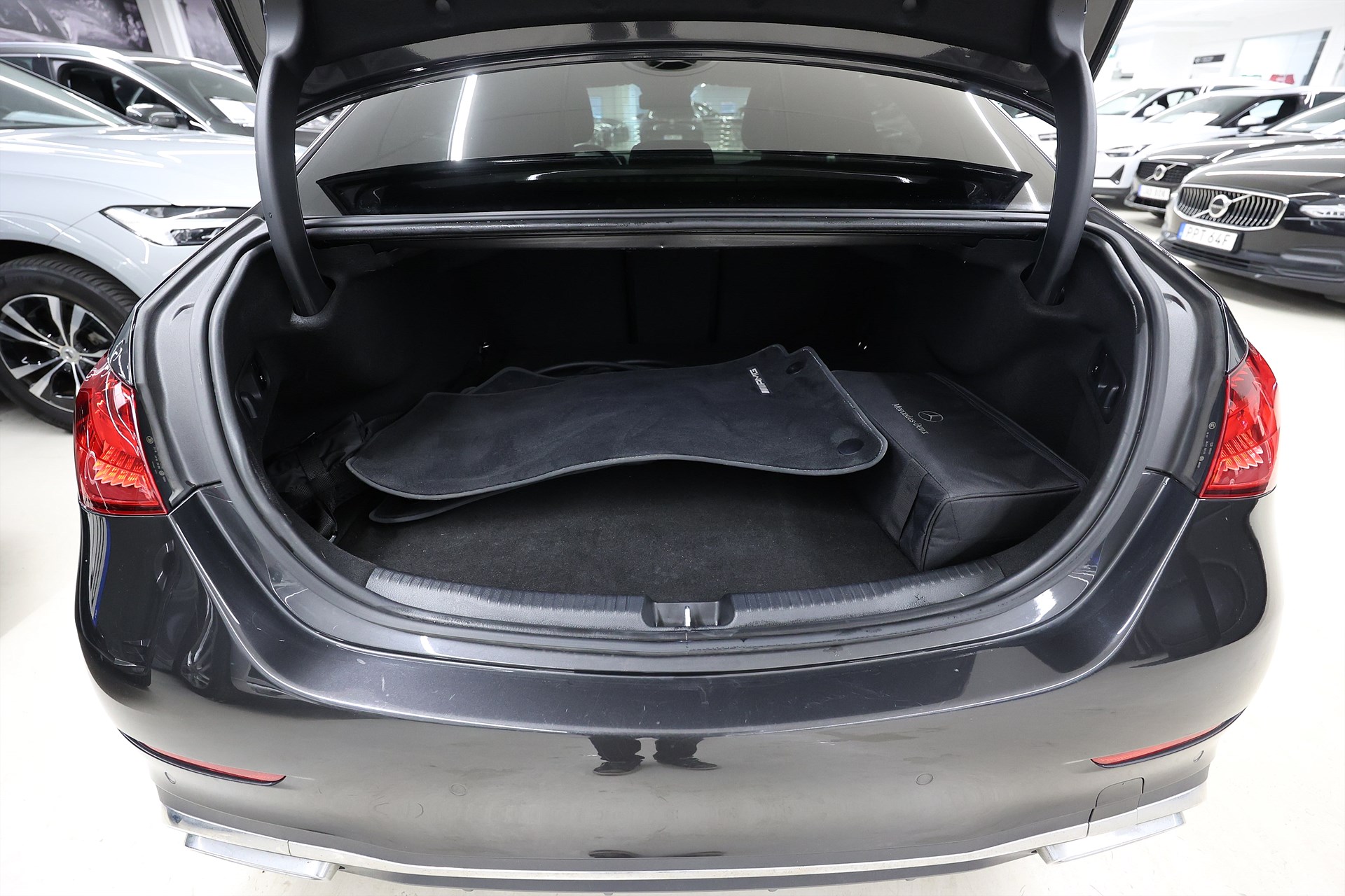 Mercedes-Benz C 300 e 313hk AMG 360 Pano Värmare Navi