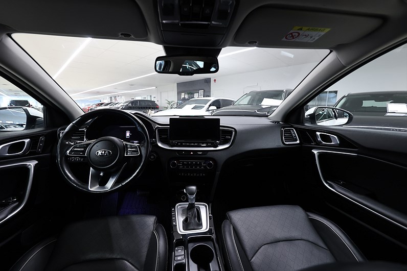 Kia Ceed SW PHEV 141hk Advance Plus 2 Pano B-kamera Navi