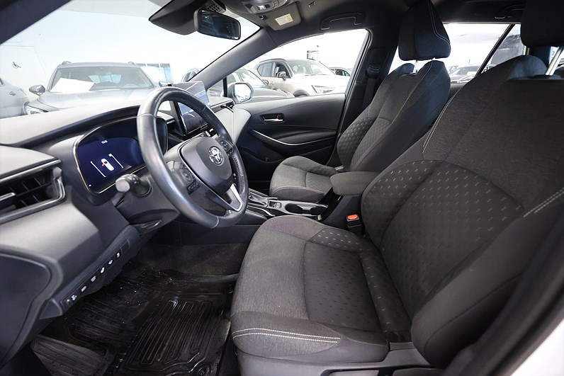 Toyota Corolla Touring Sports Hybrid e-CVT 140hk Active Navi Drag