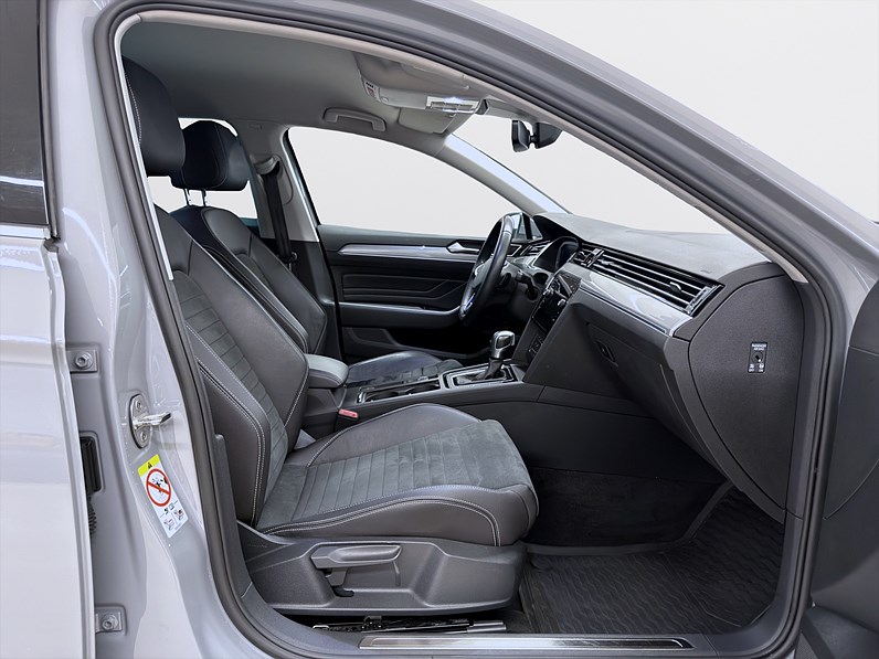 Volkswagen Passat SC GTE 218hk Executive Cockpit Drag B-Kamera