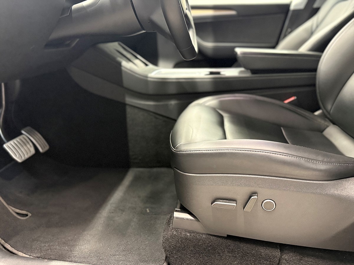 Tesla Model Y – bild 13