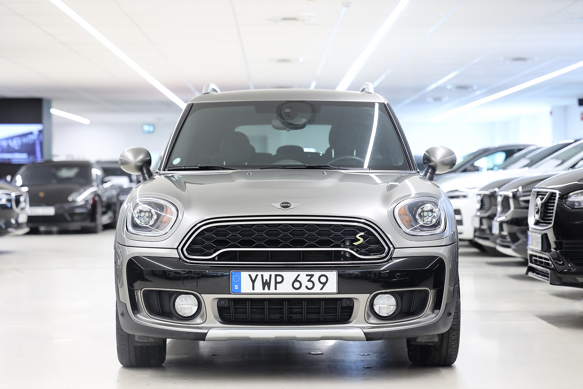 Mini Cooper Countryman SE ALL4 Pepper Keyless Navi PDC MOMS
