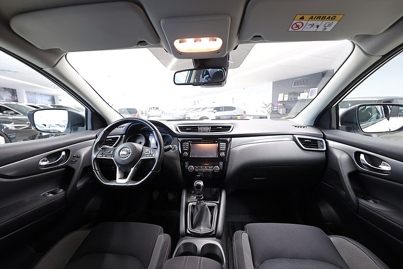 Nissan Qashqai 1.2 DIG-T 360-kamera Navi Drag PDC