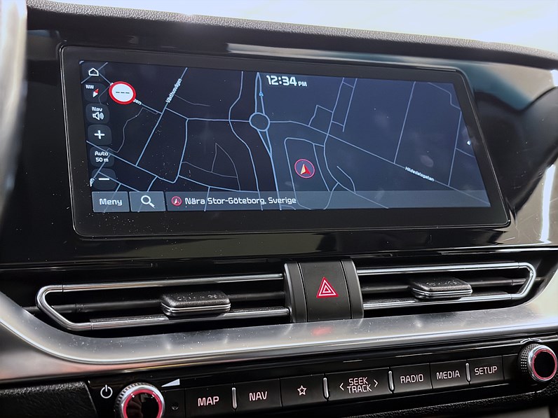 64 kWh 204hk Advance Plus JBL B-Kamera Navi PDC Lucka