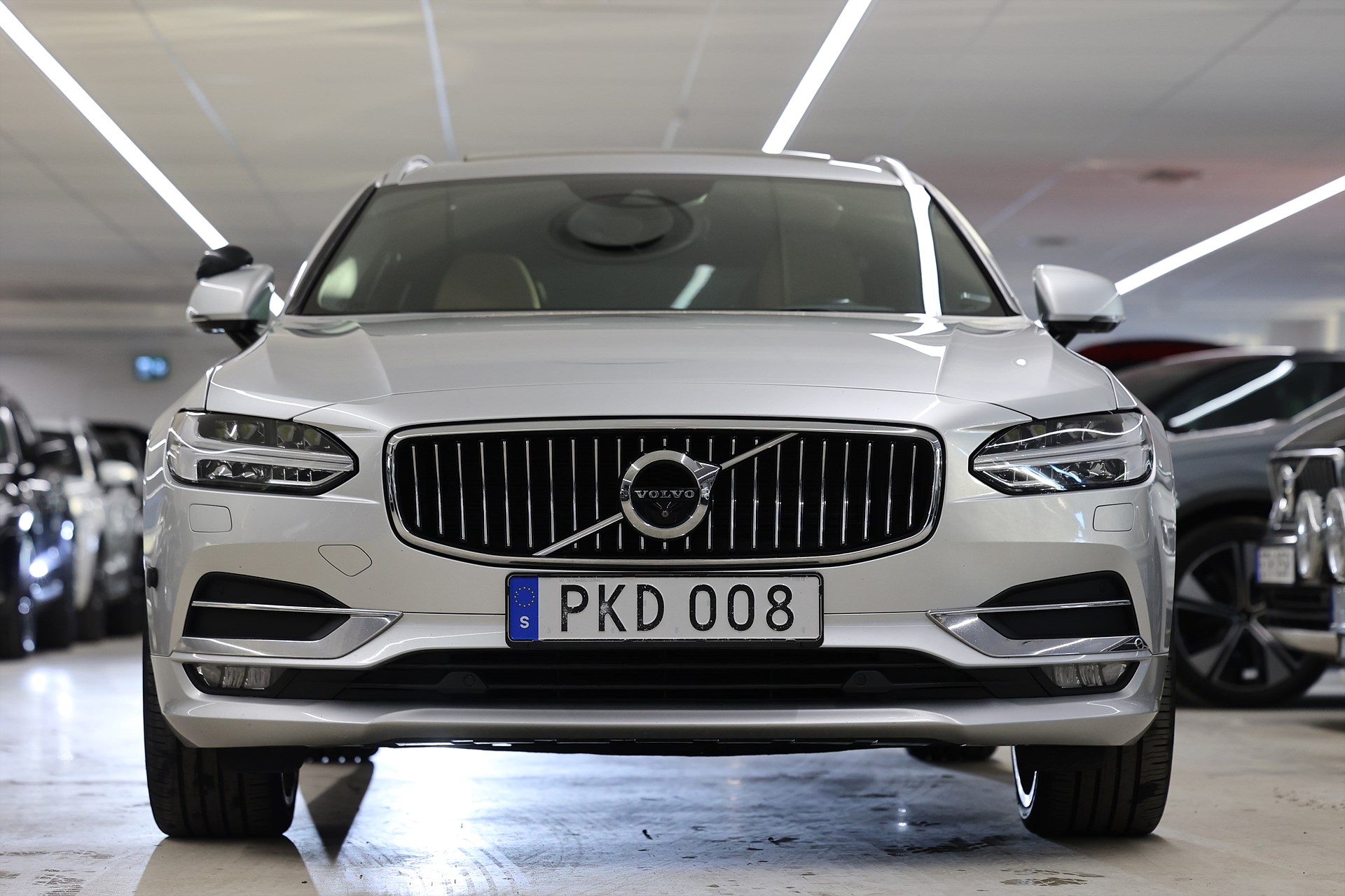 Volvo V90 D4 190hk Inscription Pano Drag 360 Navi Keyless