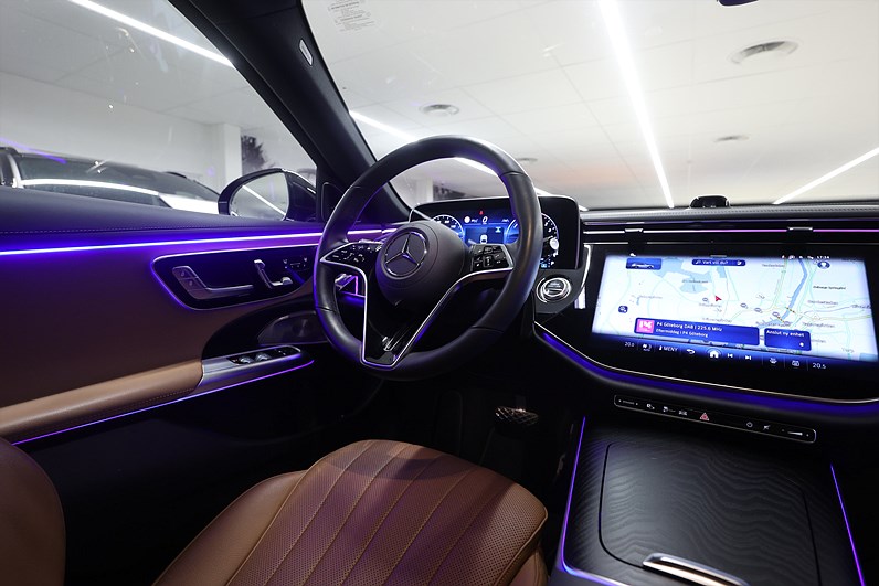 Mercedes-Benz E 300 d e 4MATIC All-terain 313hk *Hjulkampanj!* Hyperscreen SE SPEC