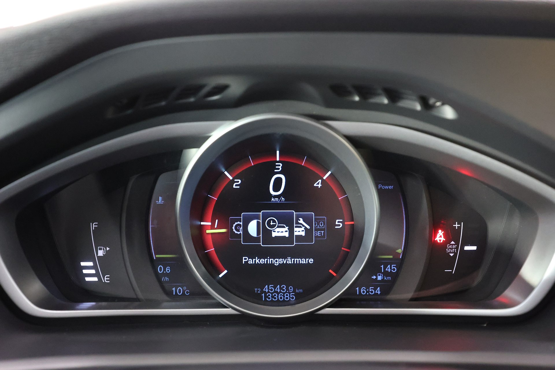 Volvo V40 Cross Country D2 115hk Momentum Värmare PDC