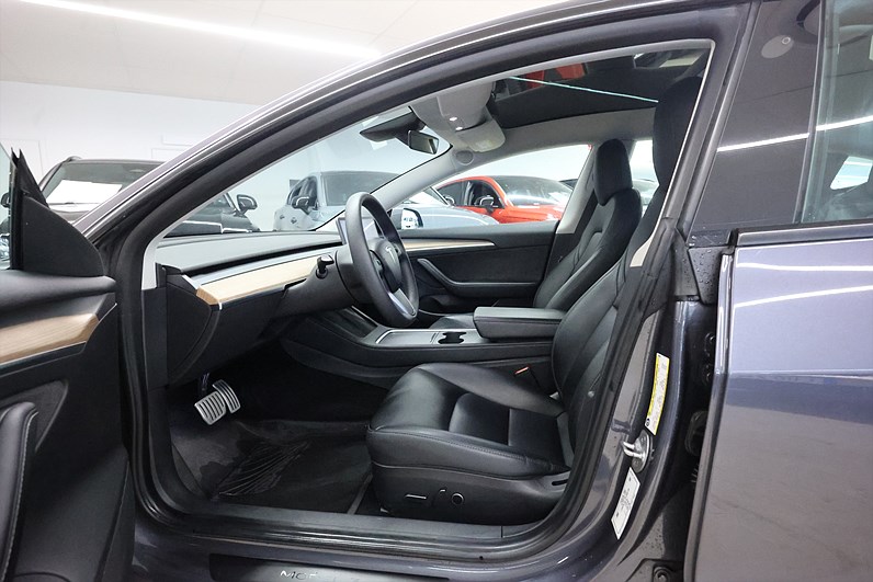 Tesla Model 3 Performance 513hk AP Pano Läder