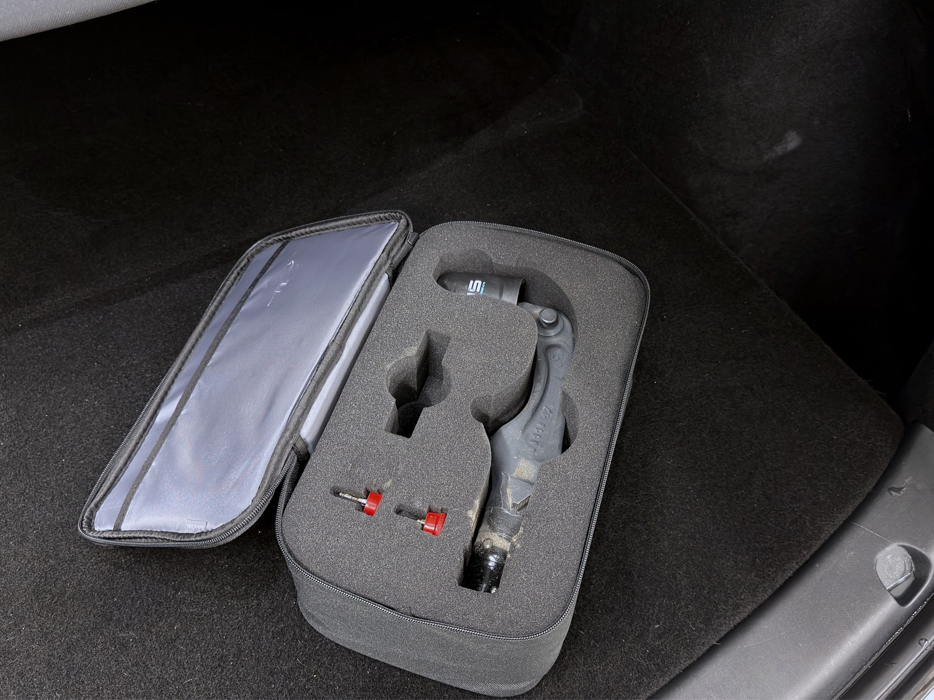 Tesla Model Y Long Range 514hk Pano Drag B-Kamera Läder MOMS