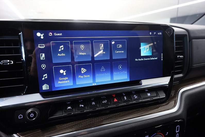 Chevrolet Silverado Trail Boss 3.0 Duramax LT Z71 Offroad Taklucka BOSE