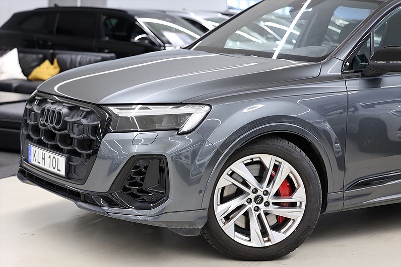 Audi Q7 60 TFSI e quattro S-line 490hk Svart Optik Drag Leasbar