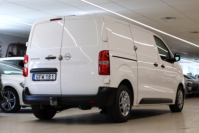 Opel Vivaro Skåpbil 2.0 BlueHDI 144hk L2 CarPlay 3-Sits 360-Kamera