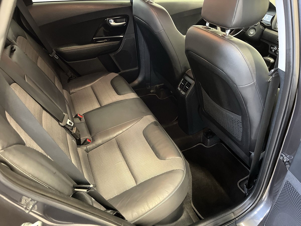 Kia Niro P-HEV DCT, 141hk, 2018