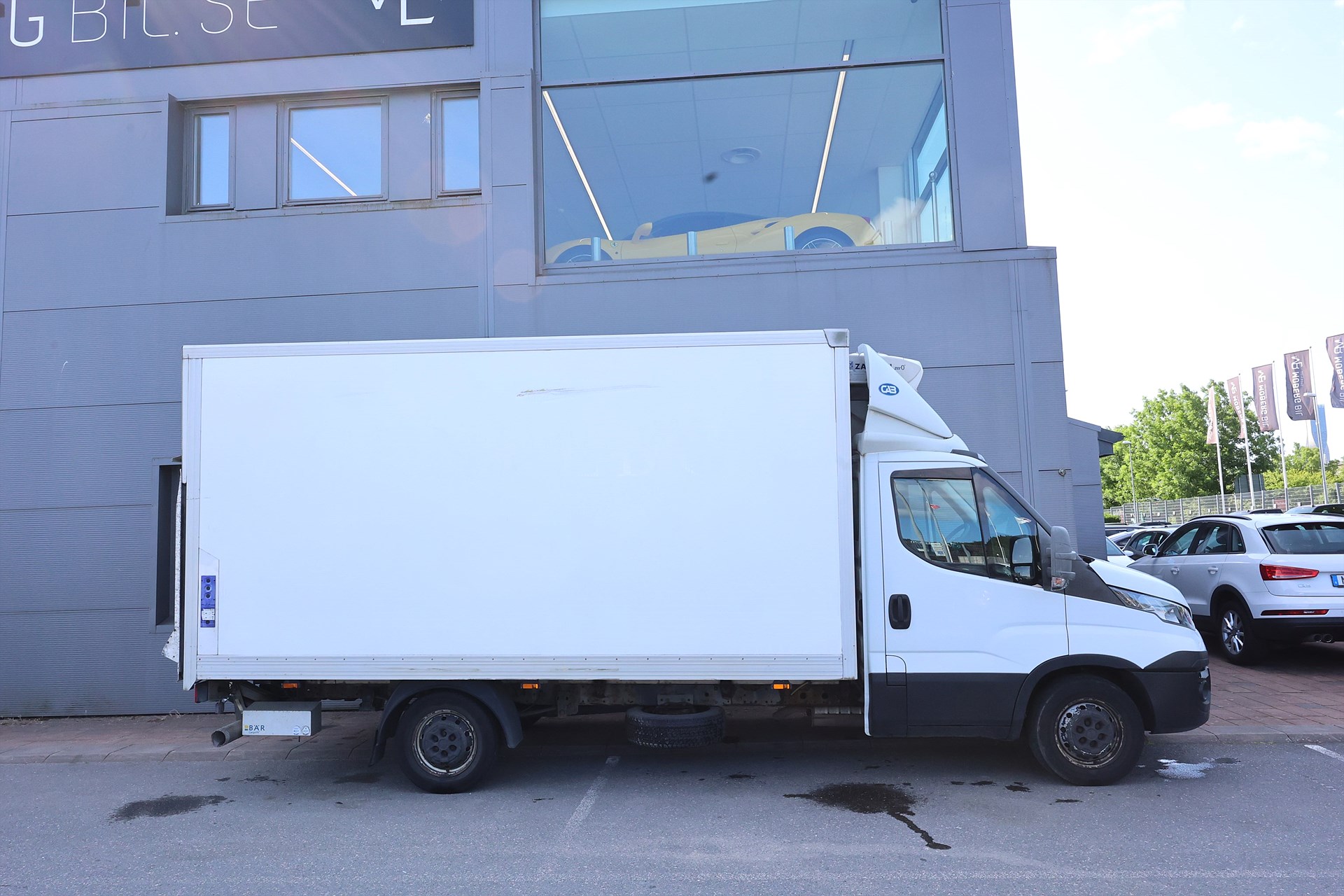 Iveco Daily 2.3 JTD 146hk Kylbil BG-Lyft Webasto LEASEBAR