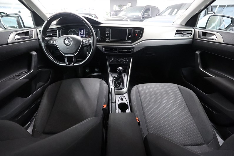 Volkswagen Polo 1.0 TSI 95hk Base PDC 360:- Årsskatt MOMS