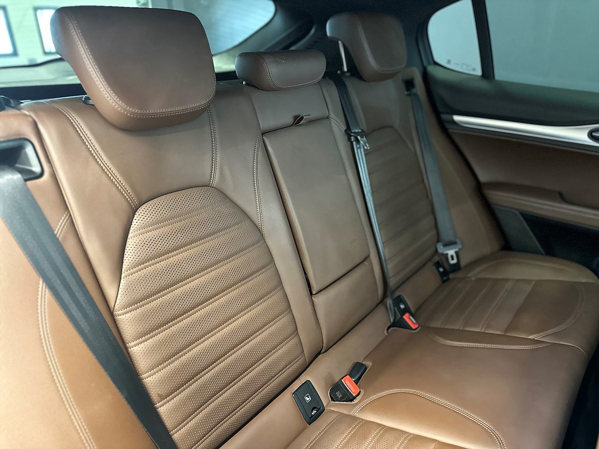 Alfa Romeo Stelvio – bild 24