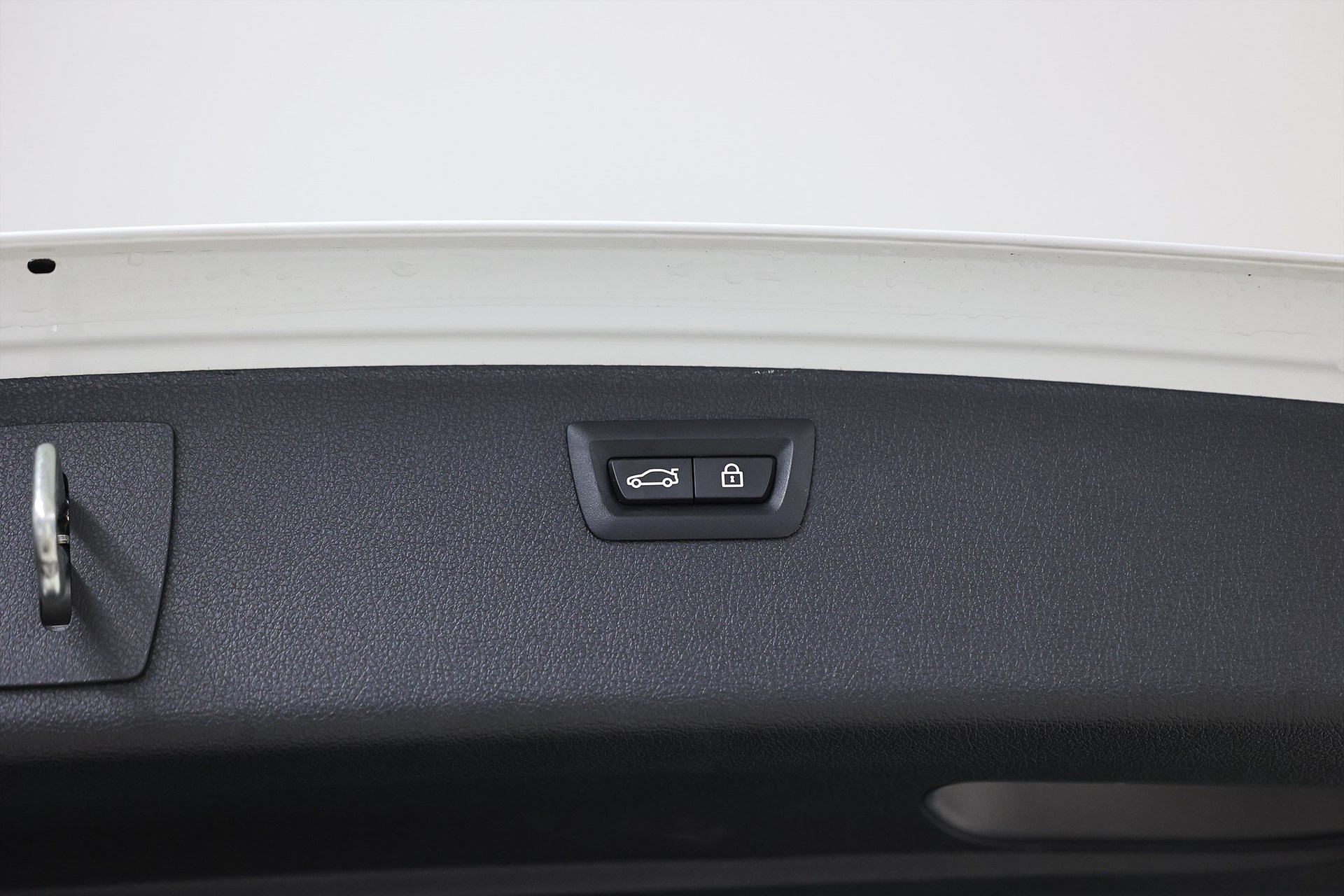 BMW 320d xDrive Touring 190hk *Hjulkampanj!* M Sport Pano HUD H/K Keyless Drag