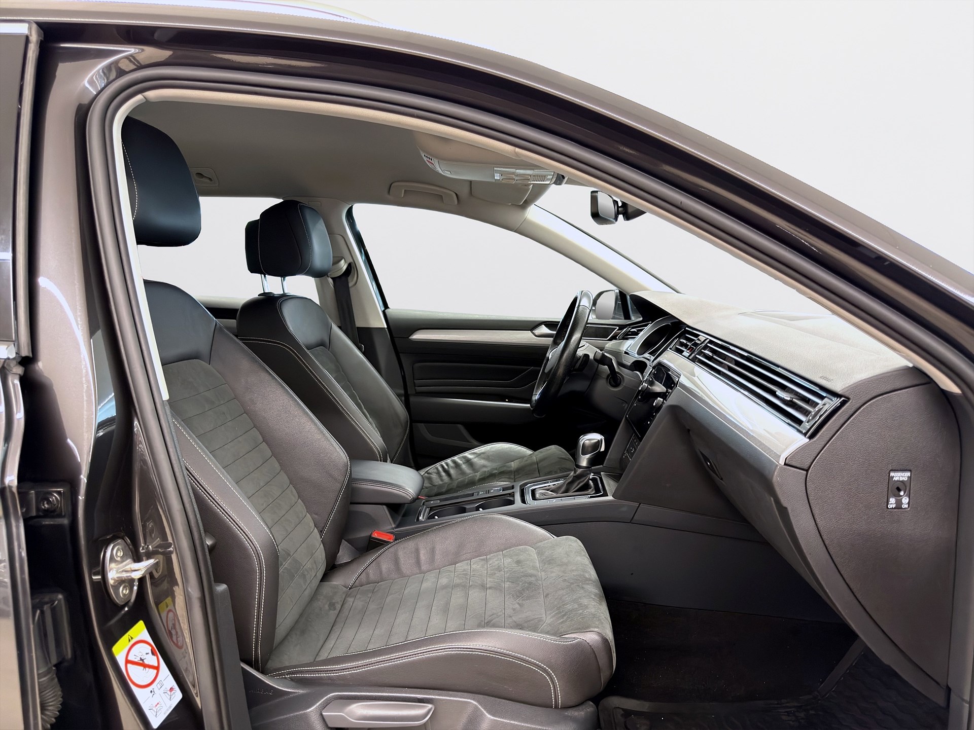 Volkswagen Passat SC GTE 218hk Keyless B-Kamera Navi Drag PDC