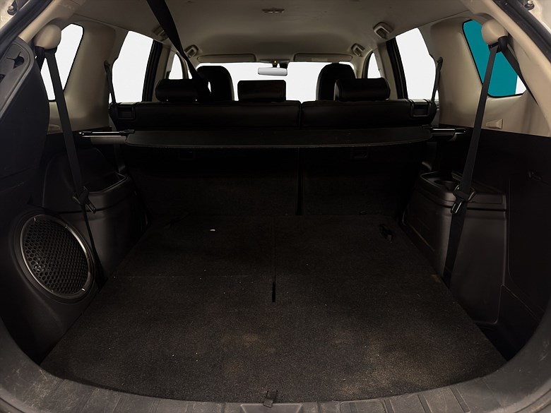 Mitsubishi Outlander DI-D 4WD 7-sits Drag Kamera 2015, vit – bild 18 av 23, begagnad hos Niber i Järfälla