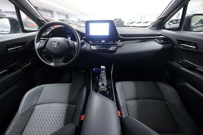 Toyota C-HR Hybrid CVT 122hk *Kampanj!* X-Edition JBL Navi Keyless