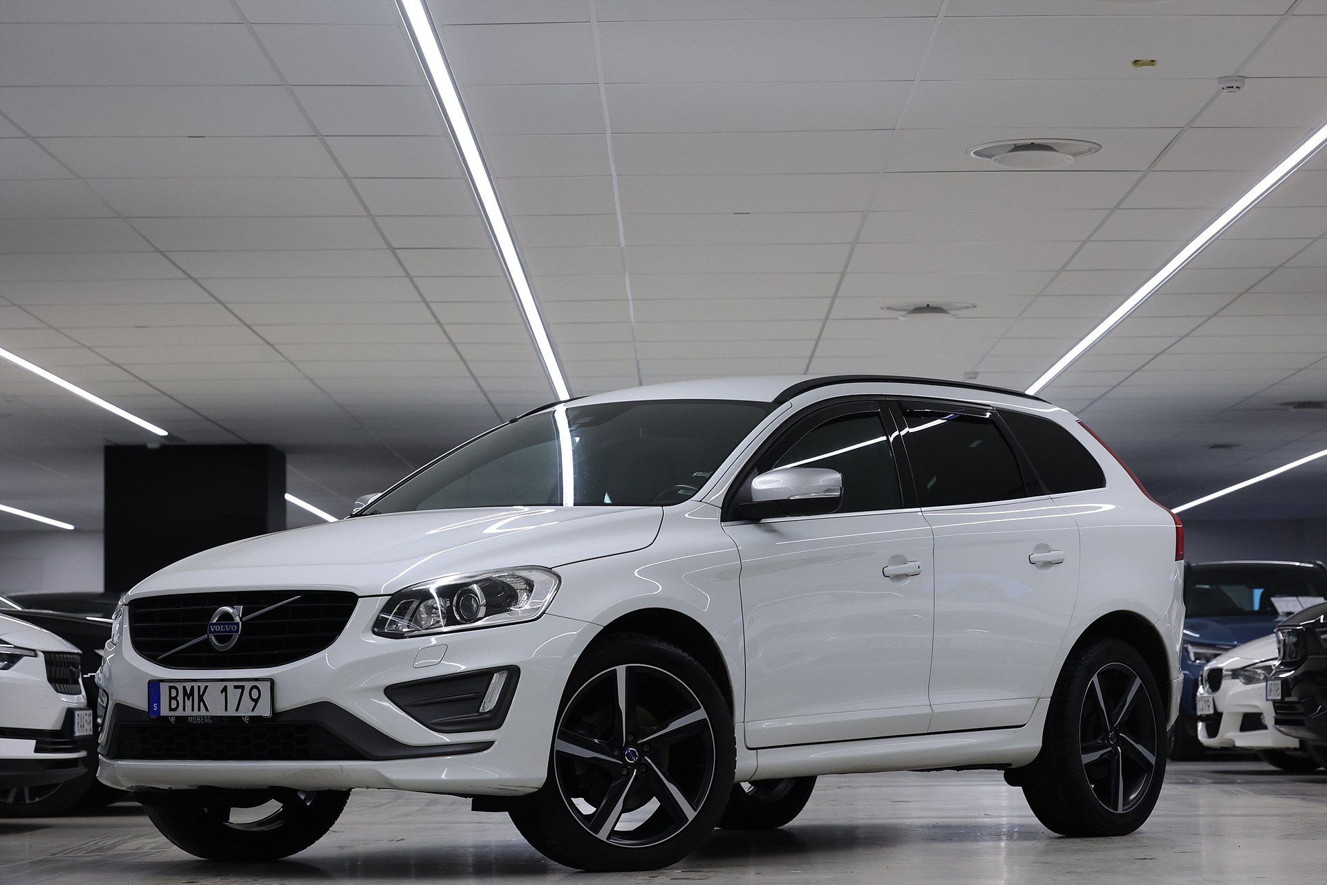 Volvo XC60 D4 190hk *Hjulkampanj!* R-Design Navi PDC Drag Värmare Drag