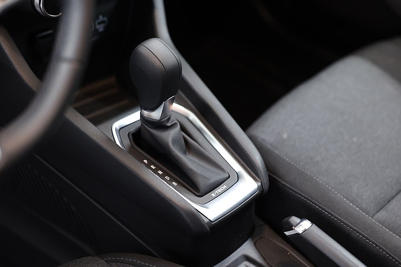 Renault Clio E-TECH MultiMode 140hk Zen PDC Carplay MOMS