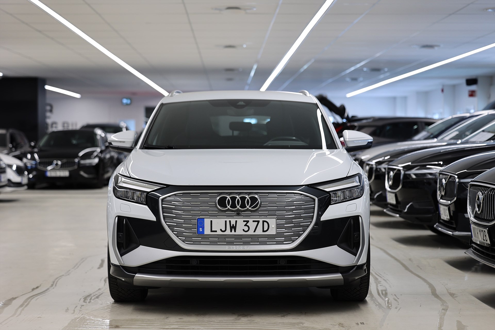 Audi Q4 40 e-tron S Line B-kamera Drag Adapth Farth Cockpit 82kWh