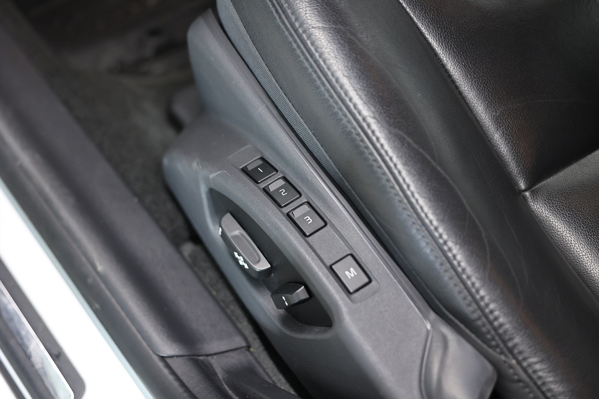 Volvo V60 D4 190hk Summum Värmare B-kamera Navi Skinn