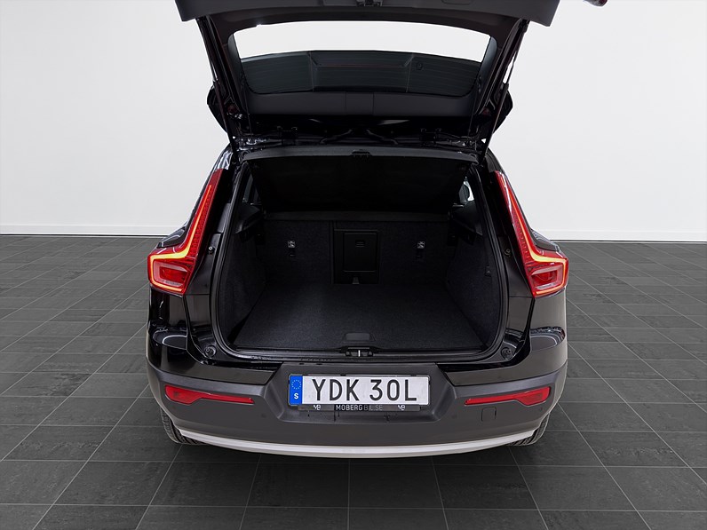 T2 Manuell 129hk Momentum PDC CarPlay