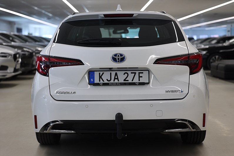 Toyota Corolla Touring Sports Hybrid e-CVT 140hk Active Navi Drag