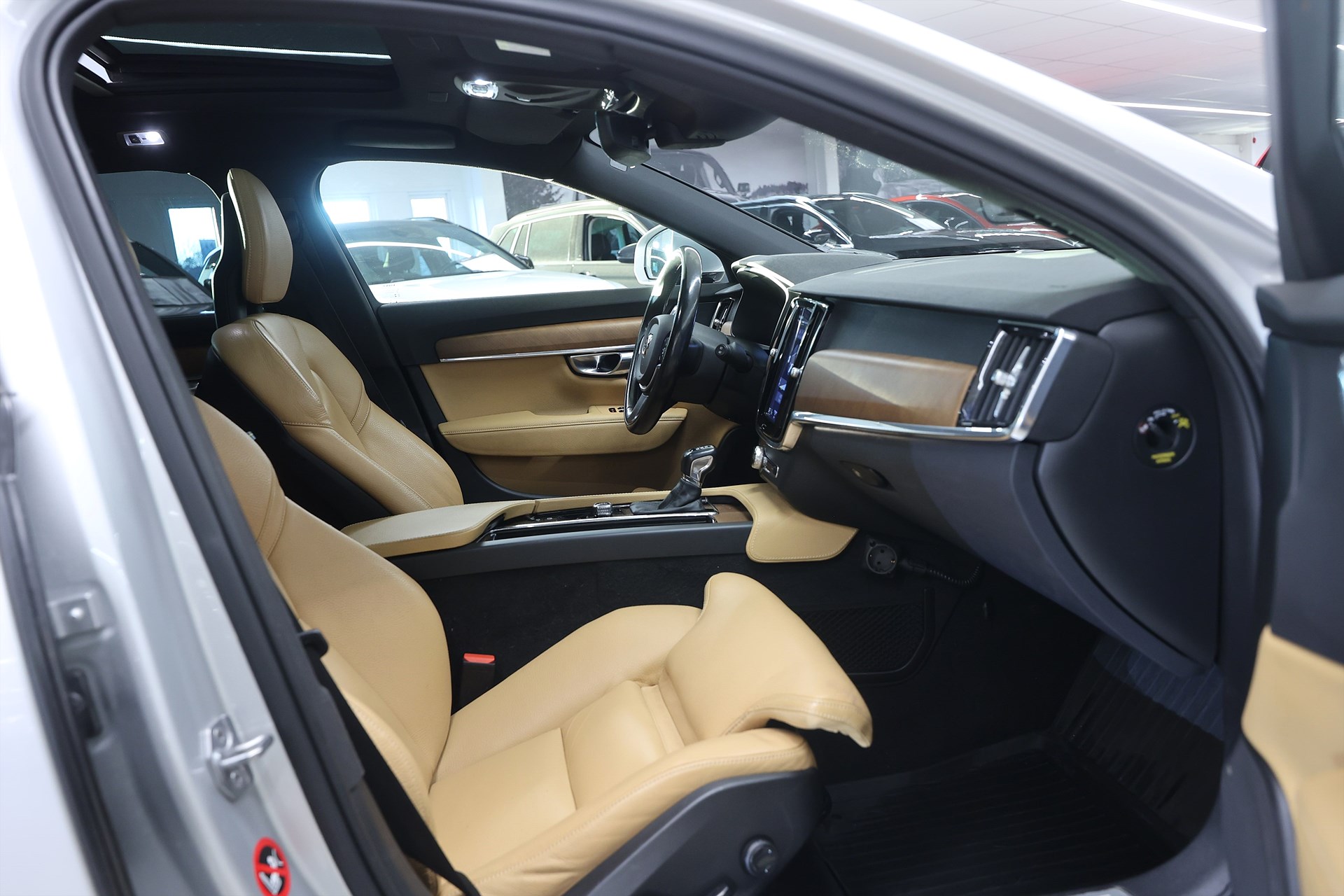 Volvo V90 D4 190hk Inscription Pano Drag 360 Navi Keyless