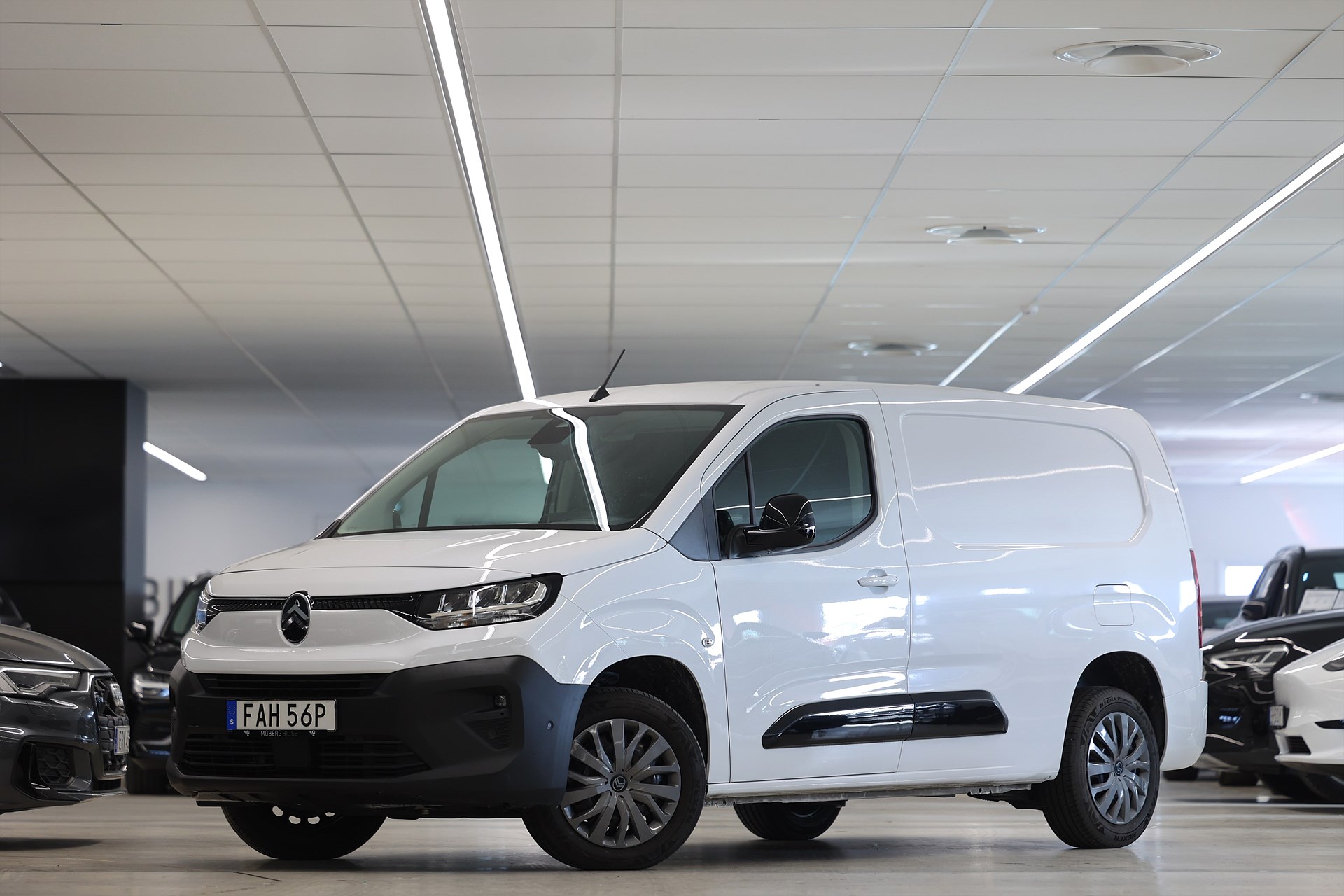 Citroën Berlingo 1.5 BlueHDi 130hk L2 Business 360 Värmare B-kamera