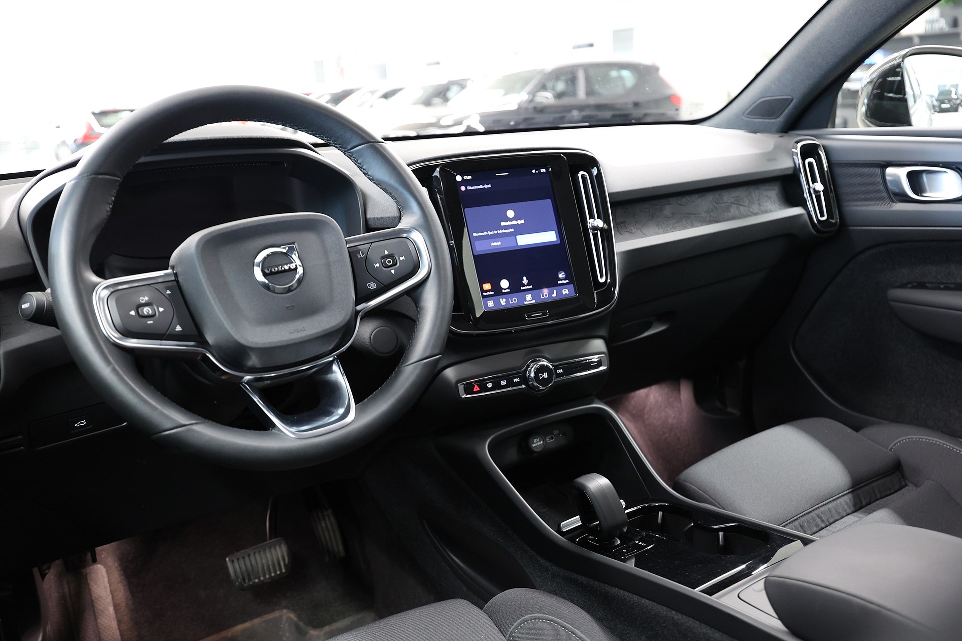 Volvo C40 Recharge Single Motor 231hk Plus Edition Pano Navi B-Kamera