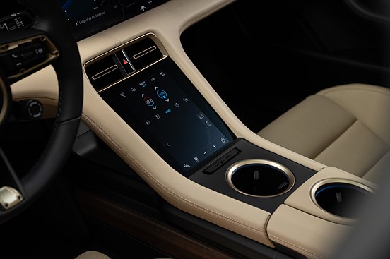 Porsche Taycan Turbo S - S.Jönsson Bil - 13