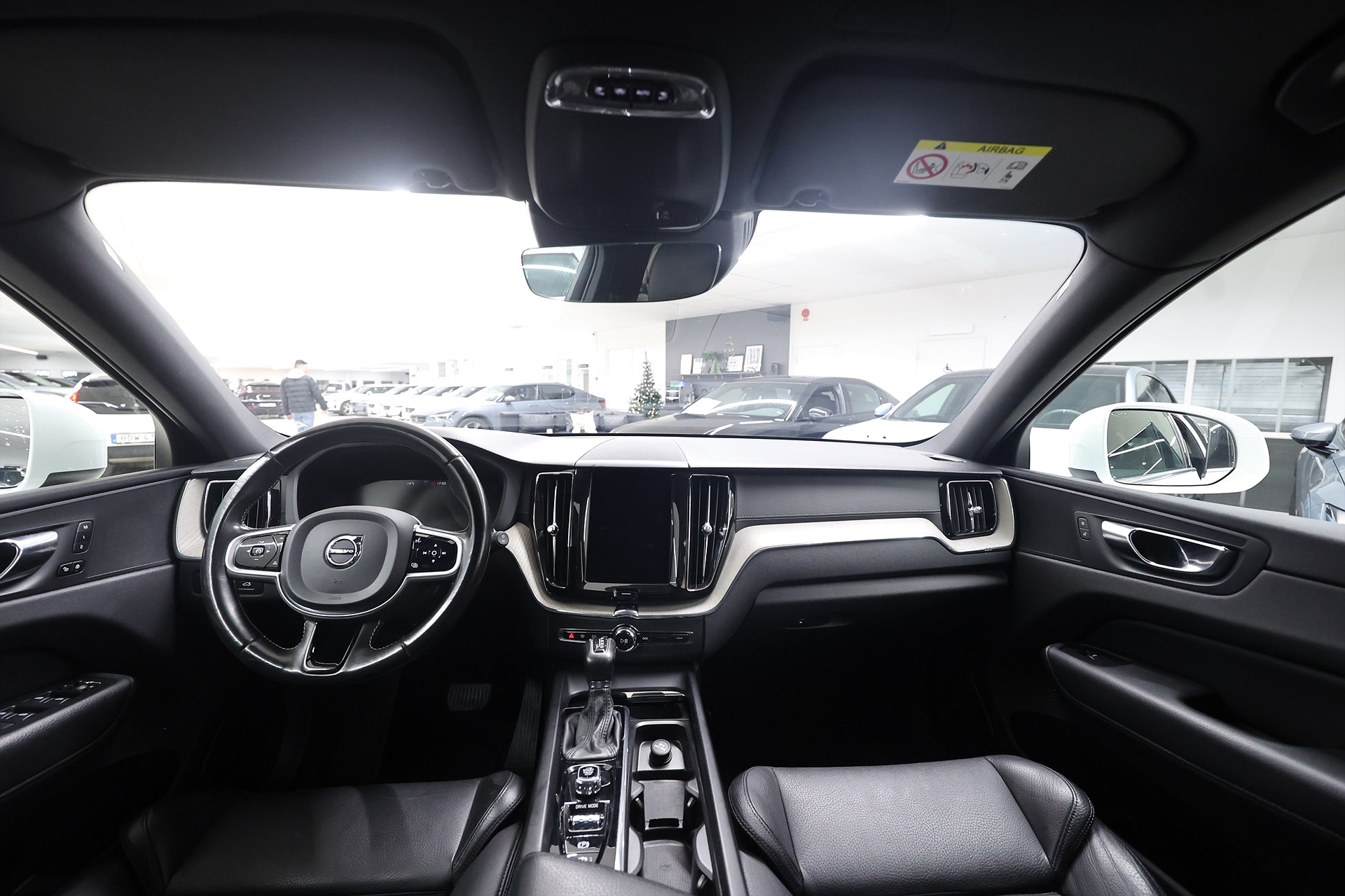 Volvo XC60 D4 190hk *Hjulkampanj!* Inscription B-kamera Navi Skinn