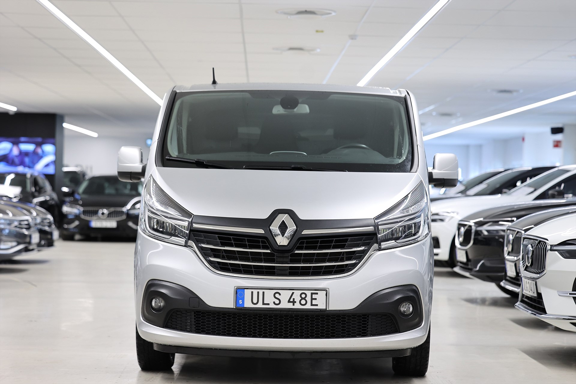 Renault Trafic 2.0 dCi EDC 145hk V-inrett Värmare