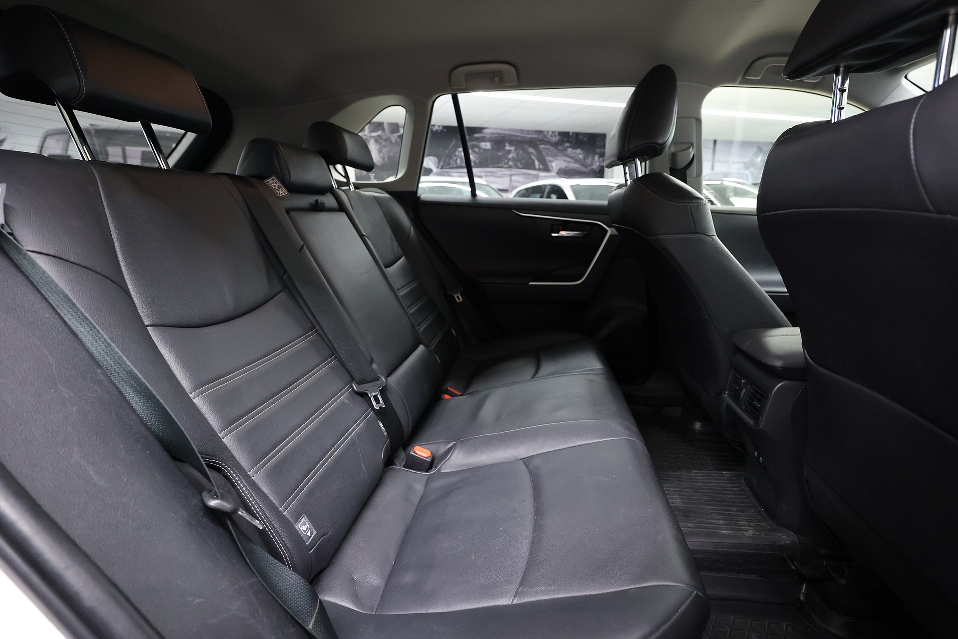 Toyota RAV4 2.5 Hybrid Executive AWD B-Kamera Drag BLIS MOMS